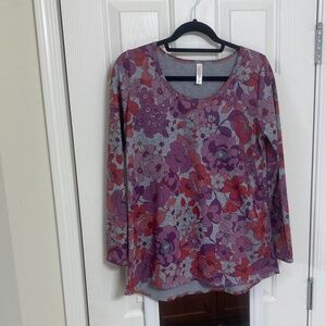NWOT LulaRoe Lynnae Long Sleeve Top (M)